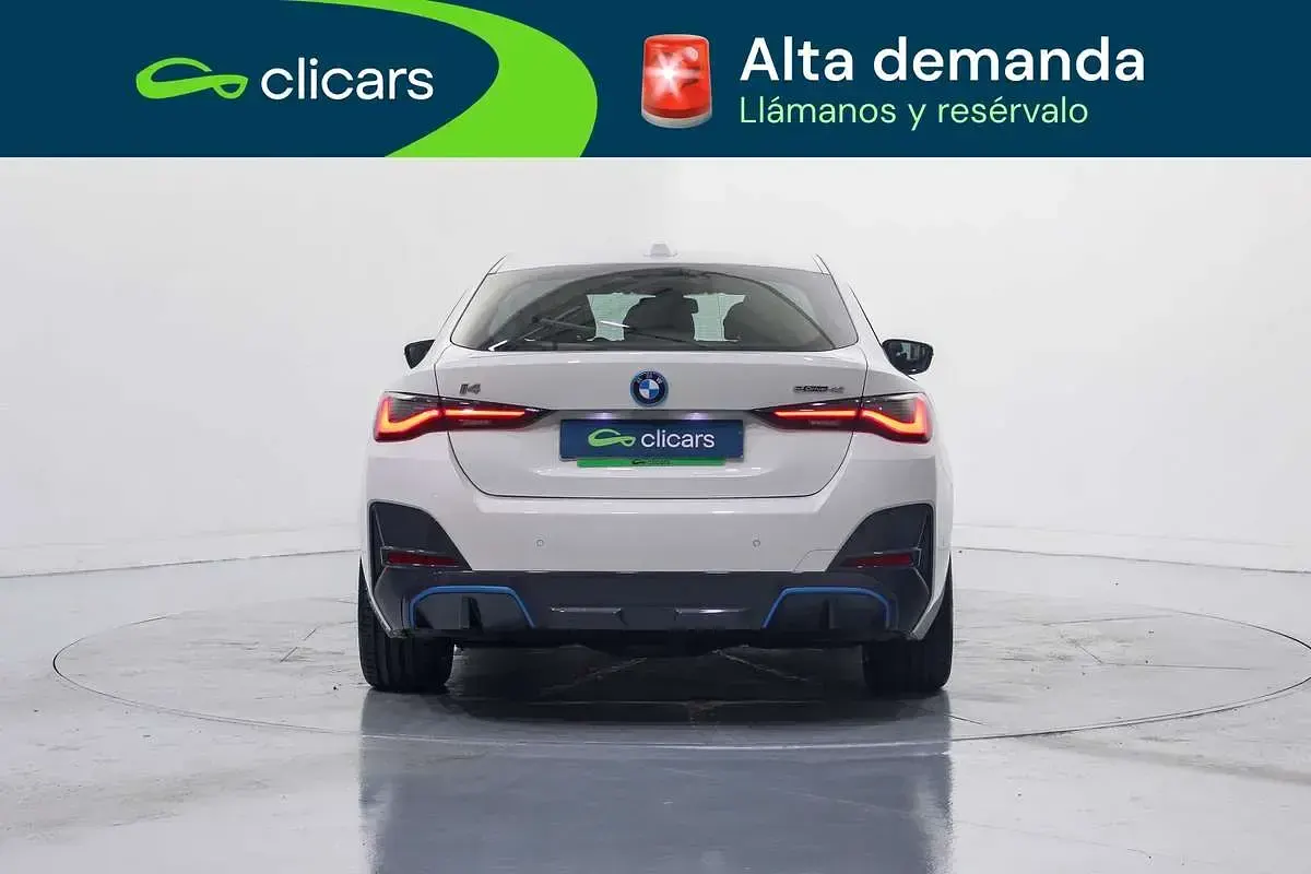Usado BMW i4 M Sport 250 kW (340 CV) 2023 Blanco Berlina