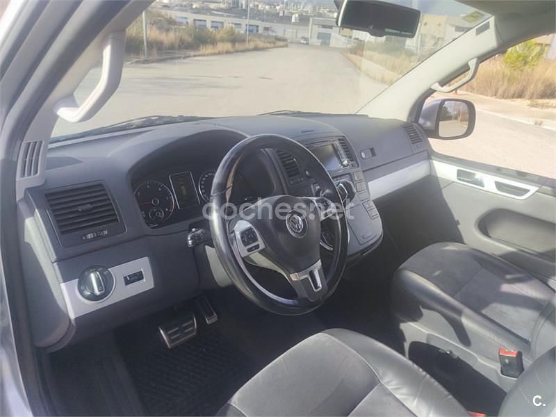 Usado VW Multivan Highline 180 CV (132 kW) 2011 Gris / plata Van