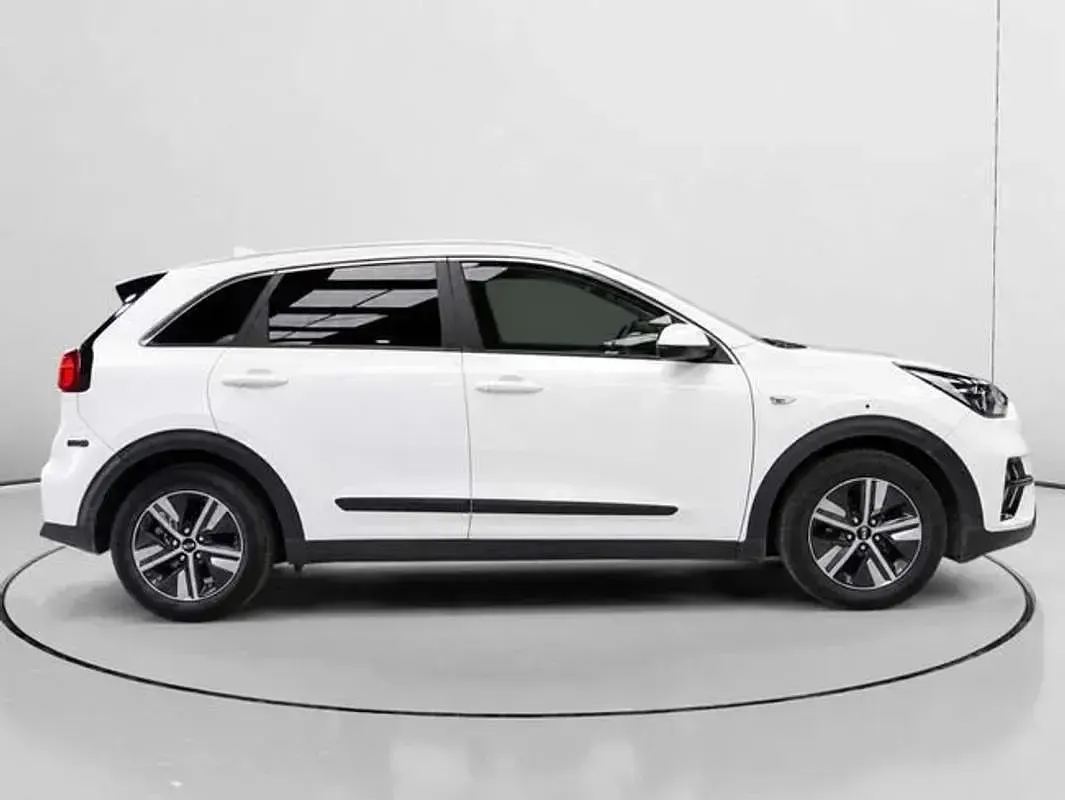 Usado Kia Niro 141 CV (103 kW) 2021 Blanco SUV