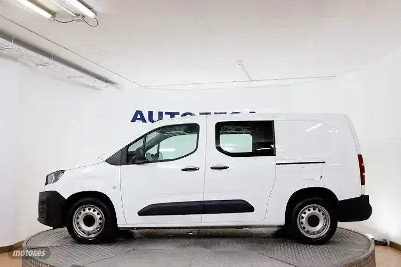 Usado Peugeot Partner S 100 CV (73 kW) 2020 Blanco Monovolumen