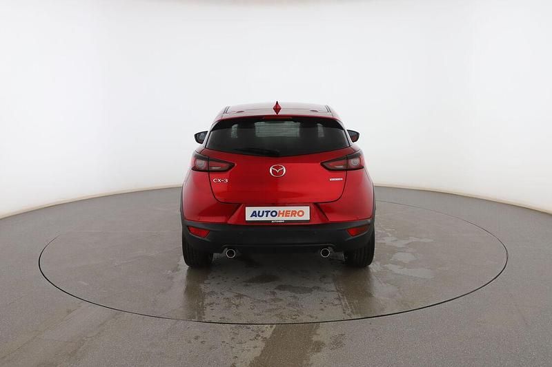 Usado Mazda CX-3 121 CV (88 kW) 2022 Rojo SUV