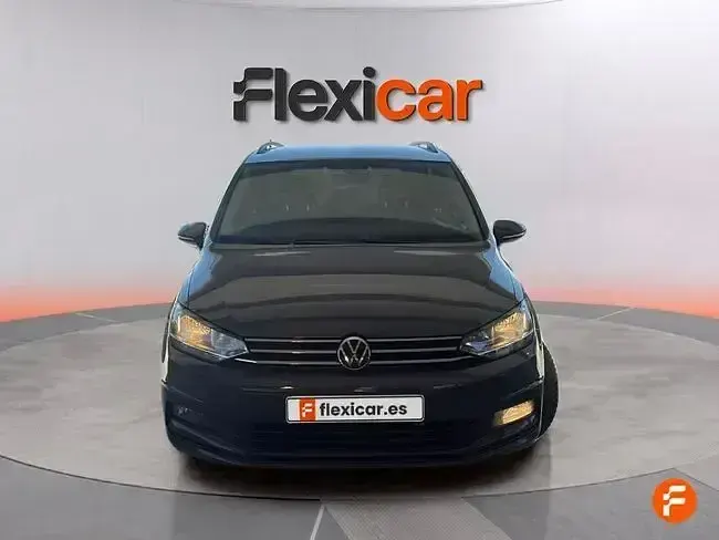 Usado VW Touran Advance 150 CV (110 kW) 2020 Gris Monovolumen
