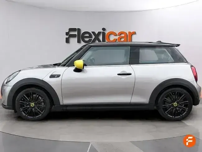 Begagnad Mini Cooper SE 135 kW (184 HK) 2023 Grå Halvkombi