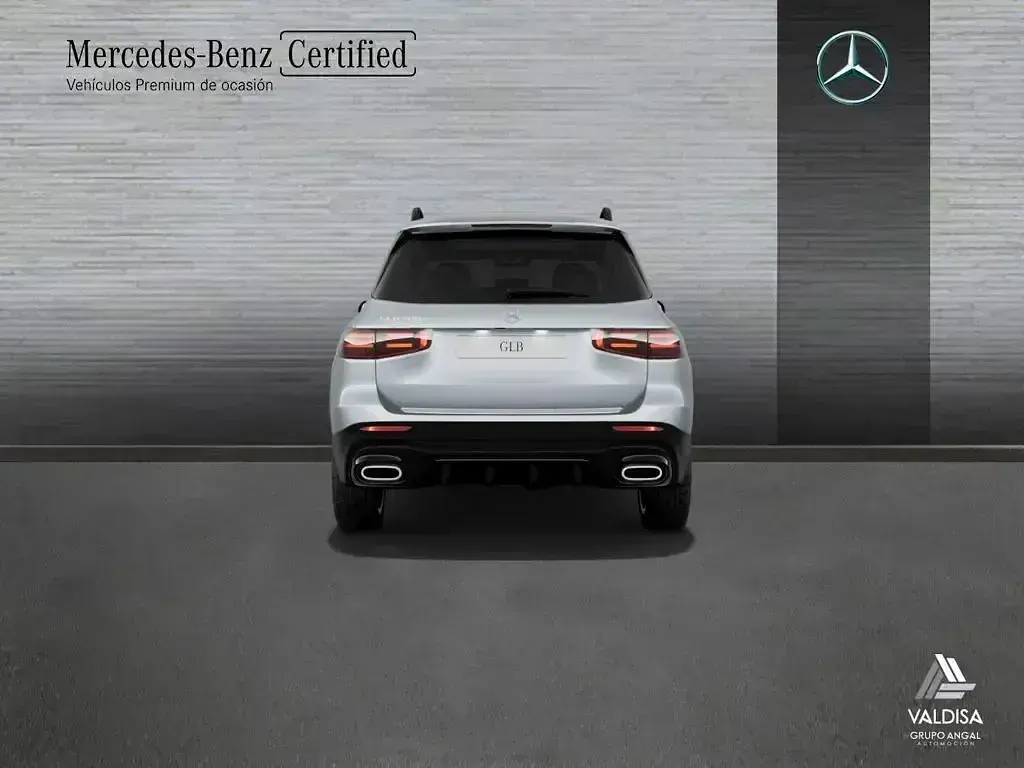 Usado Mercedes GLB200 150 CV (110 kW) 2026 Gris SUV