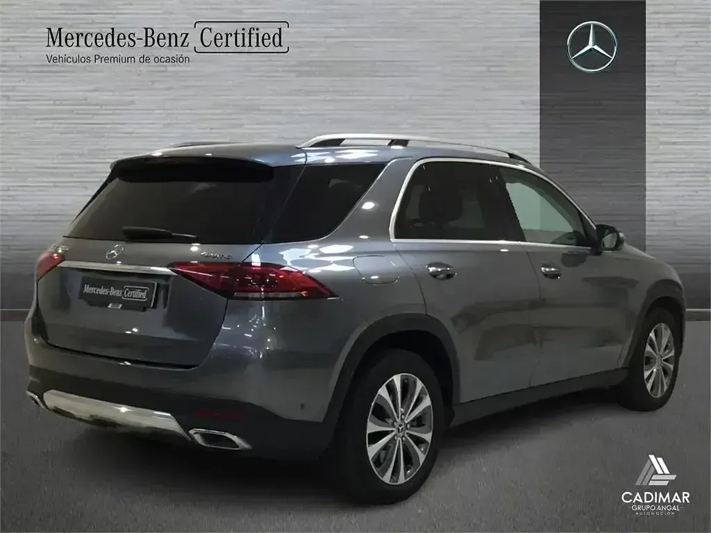 Usado Mercedes GLE300 272 CV (200 kW) 2023 Gris selenita SUV