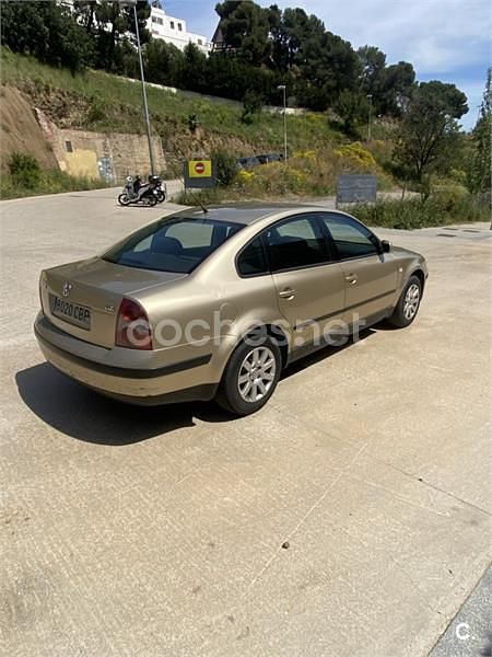 Brugt VW Passat Trendline 130 HK (95 kW) 2002 Beige Stationcar