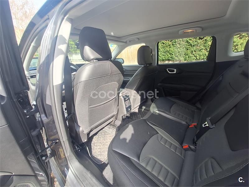 Usado Jeep Compass Sport 130 CV (95 kW) 2022 Gris / plata SUV