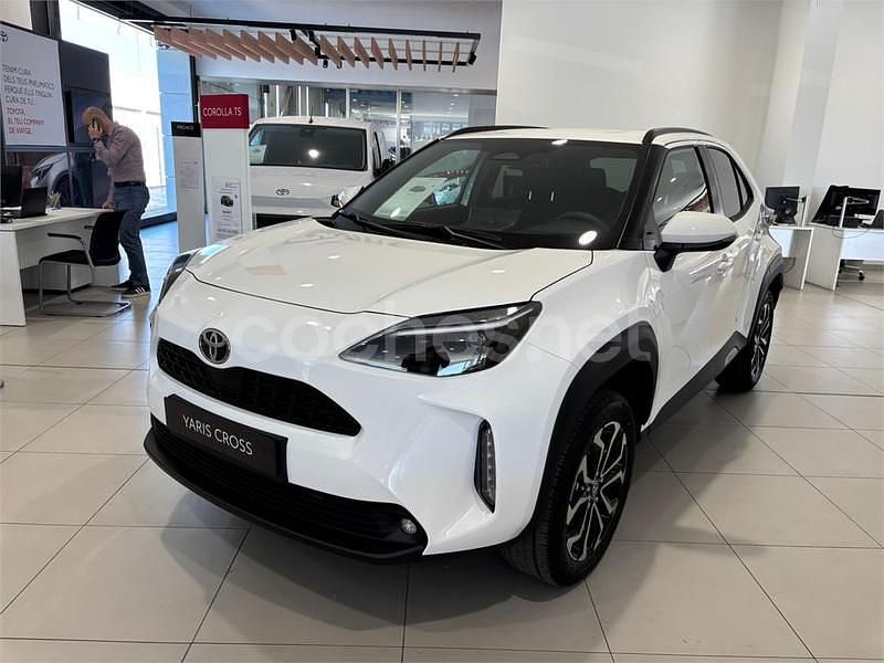Blanco Nuevo 2025 Toyota Yaris Hybrid Active SUV | 27.000 € (Precio justo) - Imagen 1/4