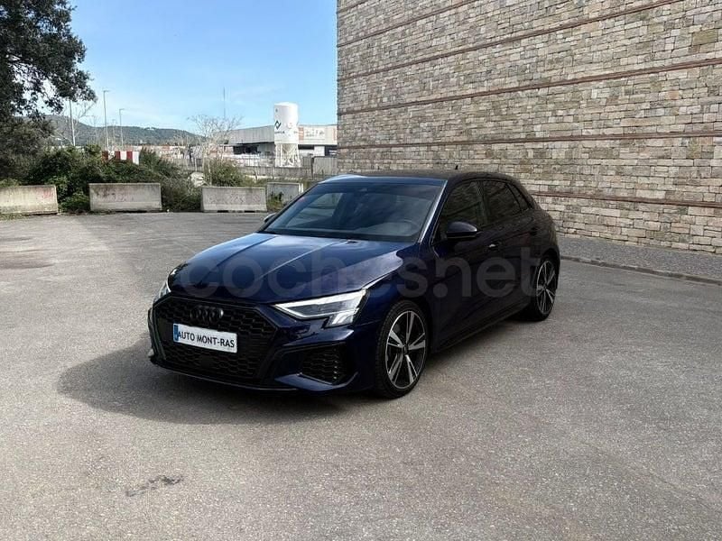 Usado Audi A3 Ambiente 150 CV (110 kW) 2021 Azul Berlina
