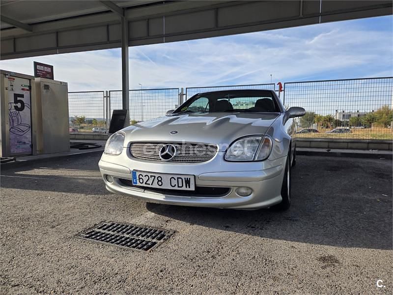 Gris / plata Usado 2003 Mercedes SLK200 Descapotable | 7000 € (Precio justo) - Imagen 1/4