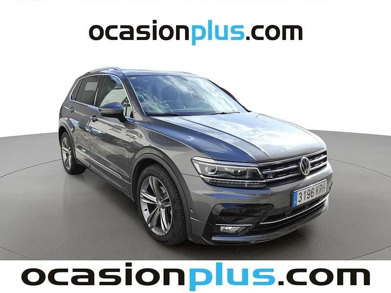 Usado VW Tiguan Sportline 150 CV (110 kW) 2018 Gris SUV