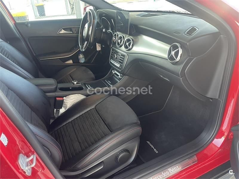Usado Mercedes GLA200 136 CV (100 kW) 2017 Rojo SUV