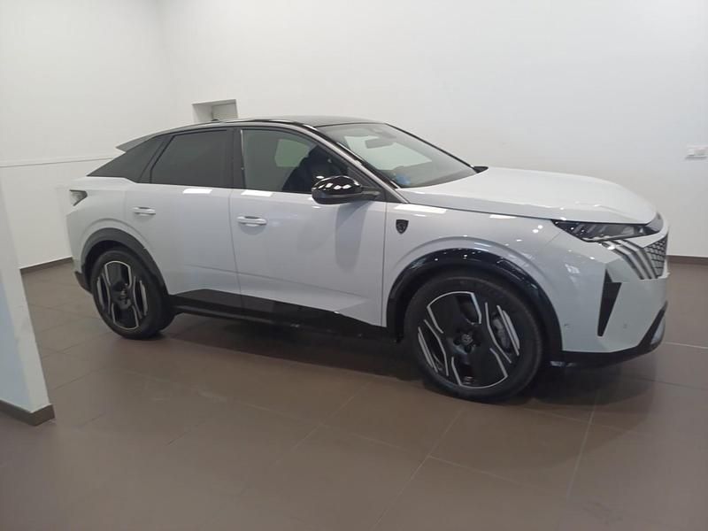 Usado Peugeot e-3008 GT 158 kW (216 CV) 2024 Blanco SUV