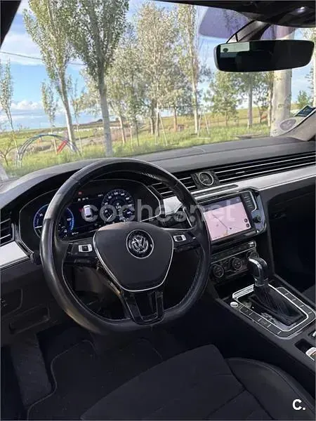 Usado VW Passat GTE 218 CV (160 kW) 2016 Blanco Familiar