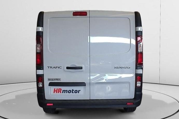 Usado Renault Trafic 121 CV (88 kW) 2020 Blanco Monovolumen