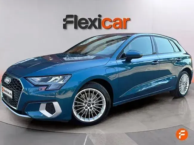 Usado Audi A3 Sportback e-tron Advanced Plus 204 CV (150 kW) 2021 Azul Utilitario