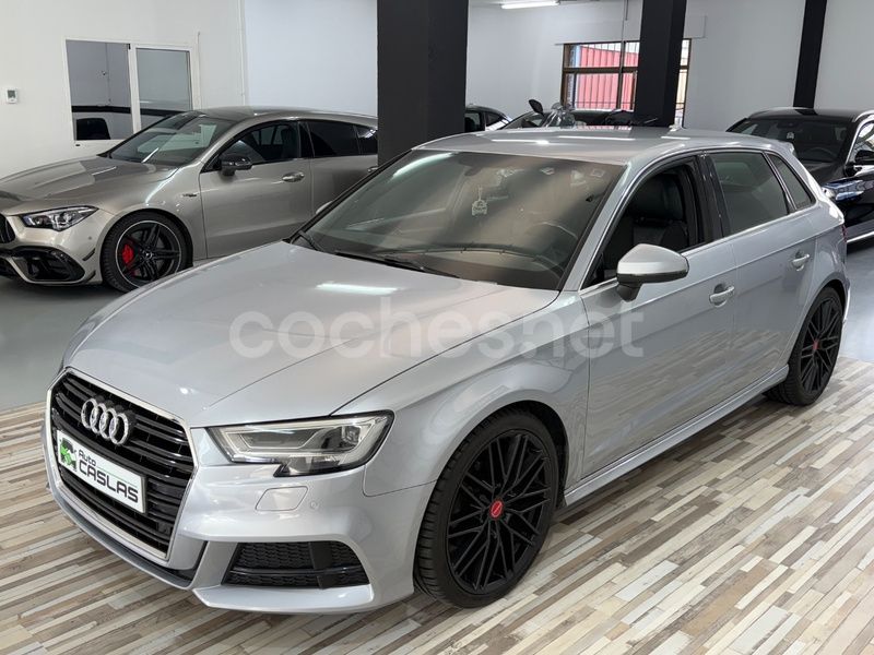 Gris / plata Usado 2017 Audi A3 Sportback Comfort Berlina | 22.490 € (Un poco caro) - Imagen 1/4