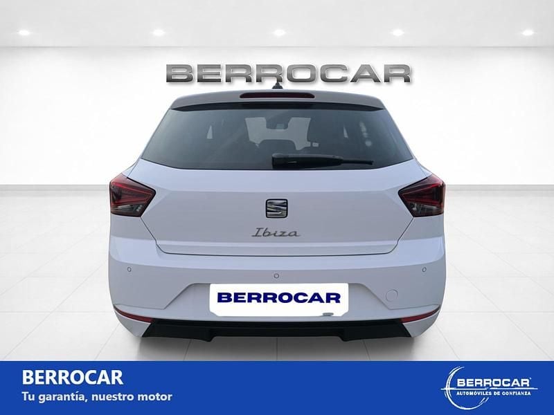 Usado Seat Ibiza Style Plus 115 CV (84 kW) 2025 Blanco Utilitario