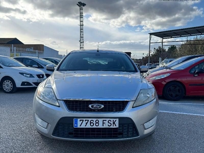 Gris / plata Usado 2008 Ford Mondeo Trend Berlina | 5750 € (Precio justo) - Imagen 1/4