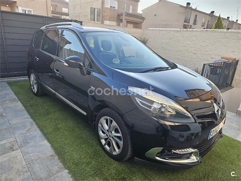 Usado Renault Grand Scénic III Bose Edition 130 CV (95 kW) 2014 Negro Monovolumen