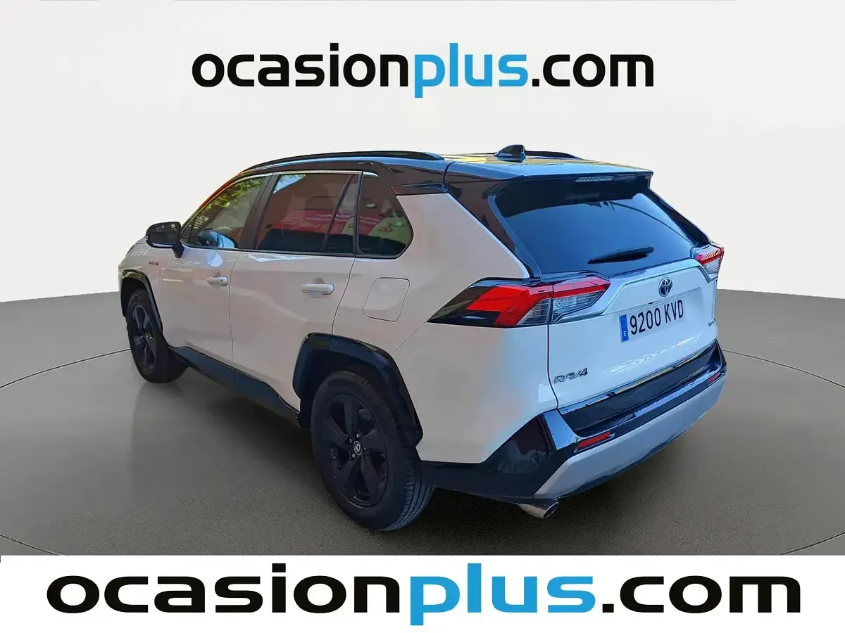 Begagnad Toyota RAV4 218 HK (160 kW) 2019 Vit SUV