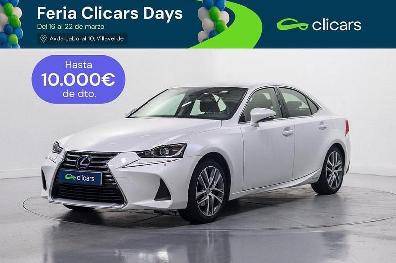 Usado Lexus IS300h Luxury Line 223 CV (164 kW) 2018 Blanco Berlina