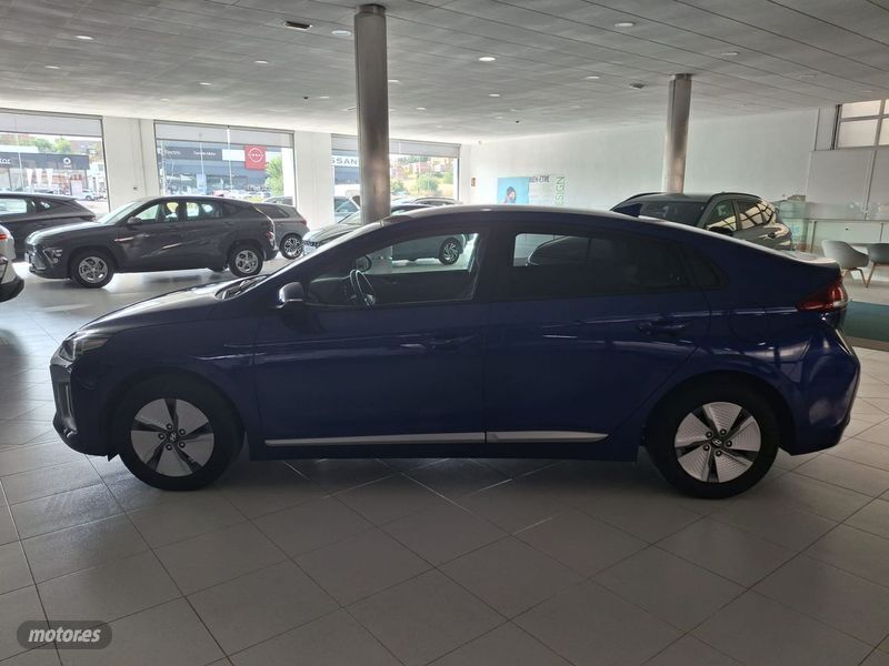 Usado Hyundai Ioniq 141 CV (103 kW) 2022 Azul Utilitario