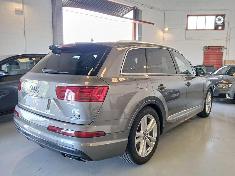 Usado Audi Q7 Sport 272 CV (200 kW) 2018 Gris SUV