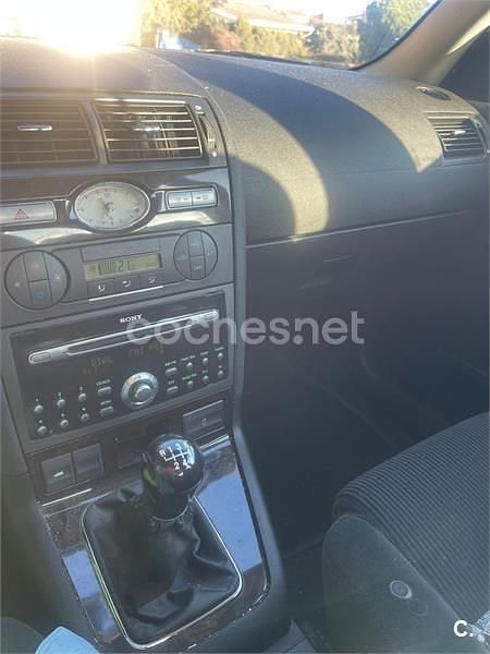 Azul Usado 2004 Ford Mondeo Sport Berlina | 2600 € (Buen precio) - Imagen 1/4