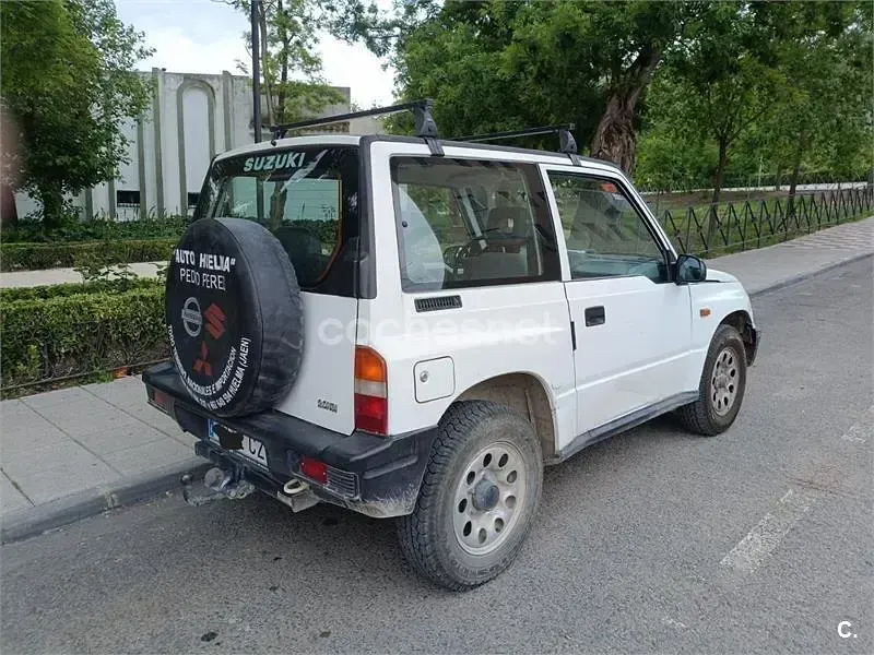 Usado Suzuki Vitara 90 CV (66 kW) 2004 Blanco SUV