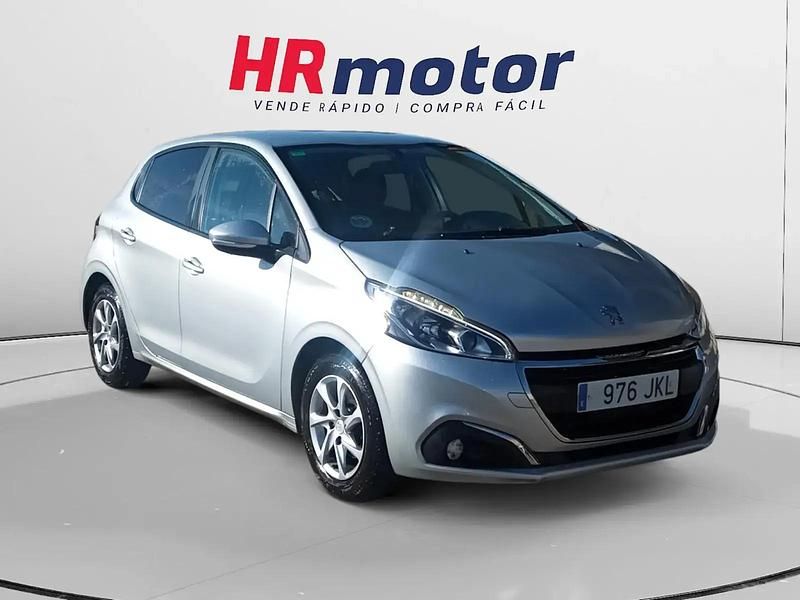Gris Usado 2015 Peugeot 208 Active Utilitario | 7210 € (Precio justo) - Imagen 1/4
