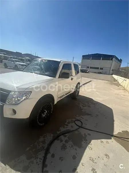 Usado Mitsubishi Montero Invite 160 CV (117 kW) 2009 Blanco SUV