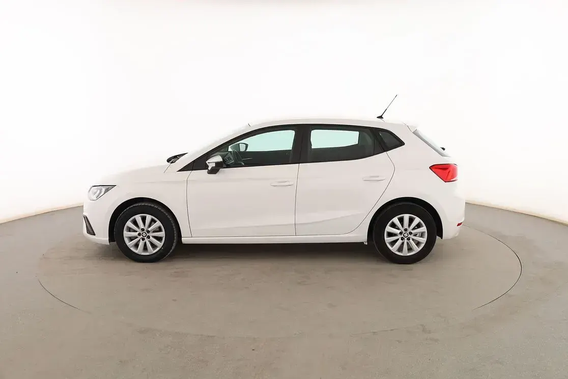 Usado Seat Ibiza Style 115 CV (84 kW) 2020 Blanco Utilitario