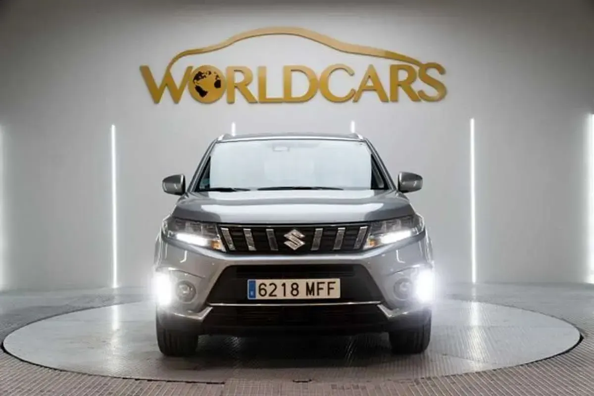 Usado Suzuki Vitara 129 CV (94 kW) 2023 Gris SUV