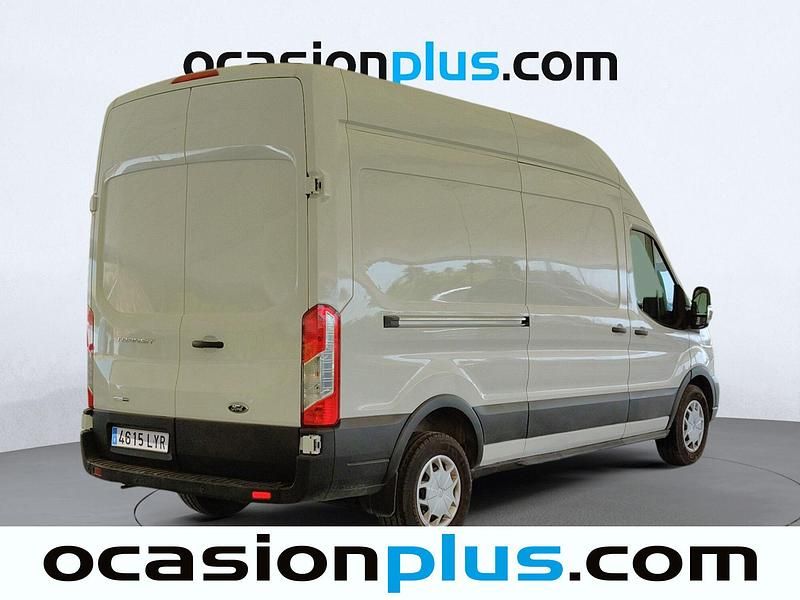 Usado Ford Transit Trend 130 CV (95 kW) 2022 Blanco Berlina