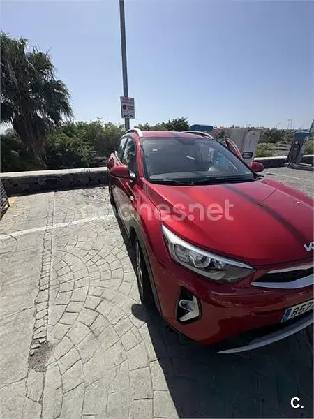 Usado Kia Stonic Plus 84 CV (61 kW) 2022 Rojo SUV