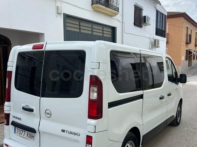 Usado Opel Vivaro 145 CV (106 kW) 2019 Blanco Monovolumen