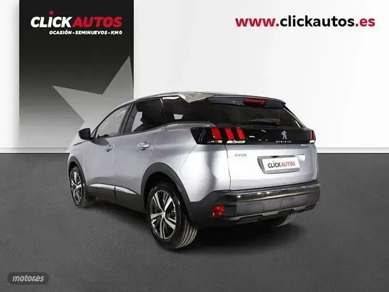 Usado Peugeot 3008 Active 130 CV (95 kW) 2023 Gris SUV