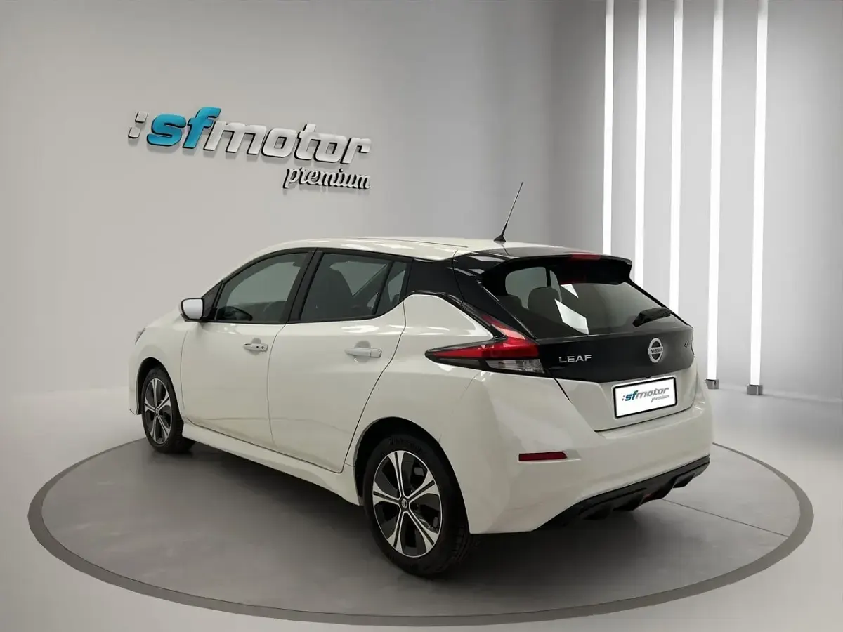 Usado Nissan Leaf Acenta 109 kW (149 CV) 2021 Blanco metalizado Utilitario