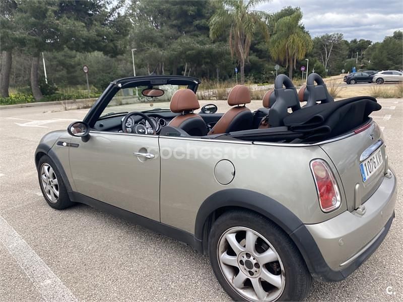 Usado Mini Cooper Cabriolet 116 CV (85 kW) 2007 Beige Descapotable