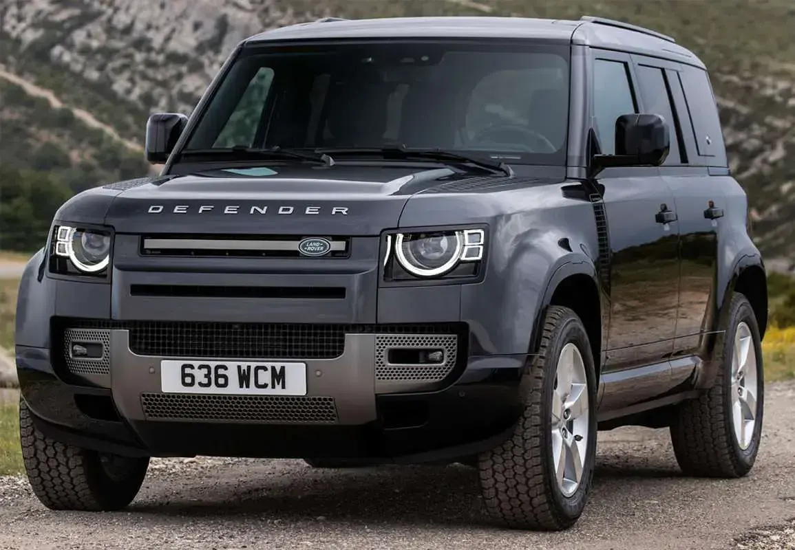 Usado Land Rover Defender HSE Dynamic 400 CV (294 kW) 2023 Negro SUV
