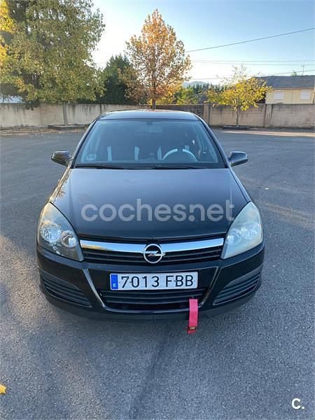 Negro Usado 2006 Opel Astra Enjoy Berlina | 4000 € (Caro) - Imagen 1/4