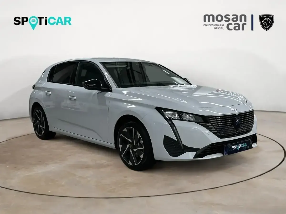 Usado Peugeot 308 Allure 130 CV (95 kW) 2024 Blanco Berlina