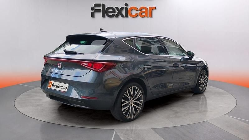 Usado Seat Leon 150 CV (110 kW) 2020 Gris Familiar
