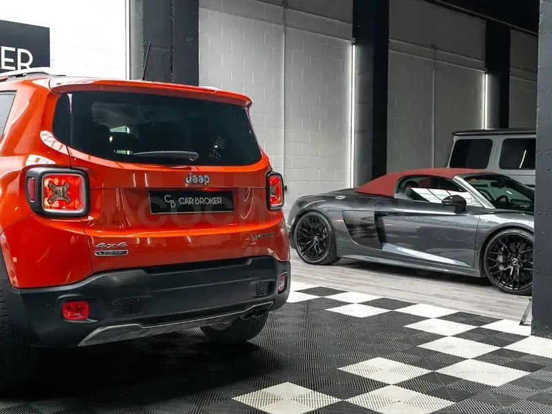 Usado Jeep Renegade Limited 140 CV (102 kW) 2015 Naranja SUV