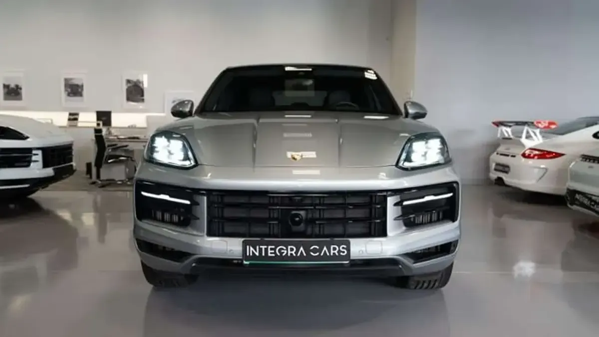 Usado Porsche Cayenne 470 CV (345 kW) 2024 Gris SUV