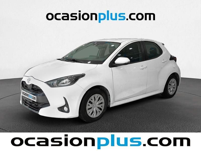 Usado Toyota Yaris Business Edition 69 CV (50 kW) 2023 Blanco Utilitario