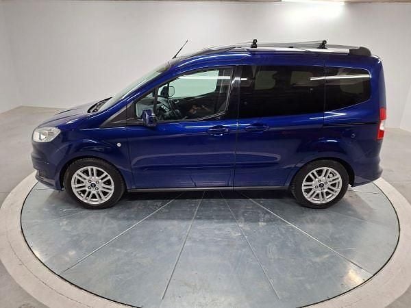 Usado Ford Tourneo Courier Trend 100 CV (73 kW) 2018 Azul Monovolumen