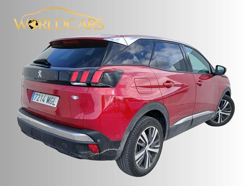 Usado Peugeot 3008 Allure 130 CV (95 kW) 2023 Rojo SUV