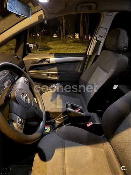 Usado Opel Zafira Cosmo 120 CV (88 kW) 2007 Gris / plata Monovolumen